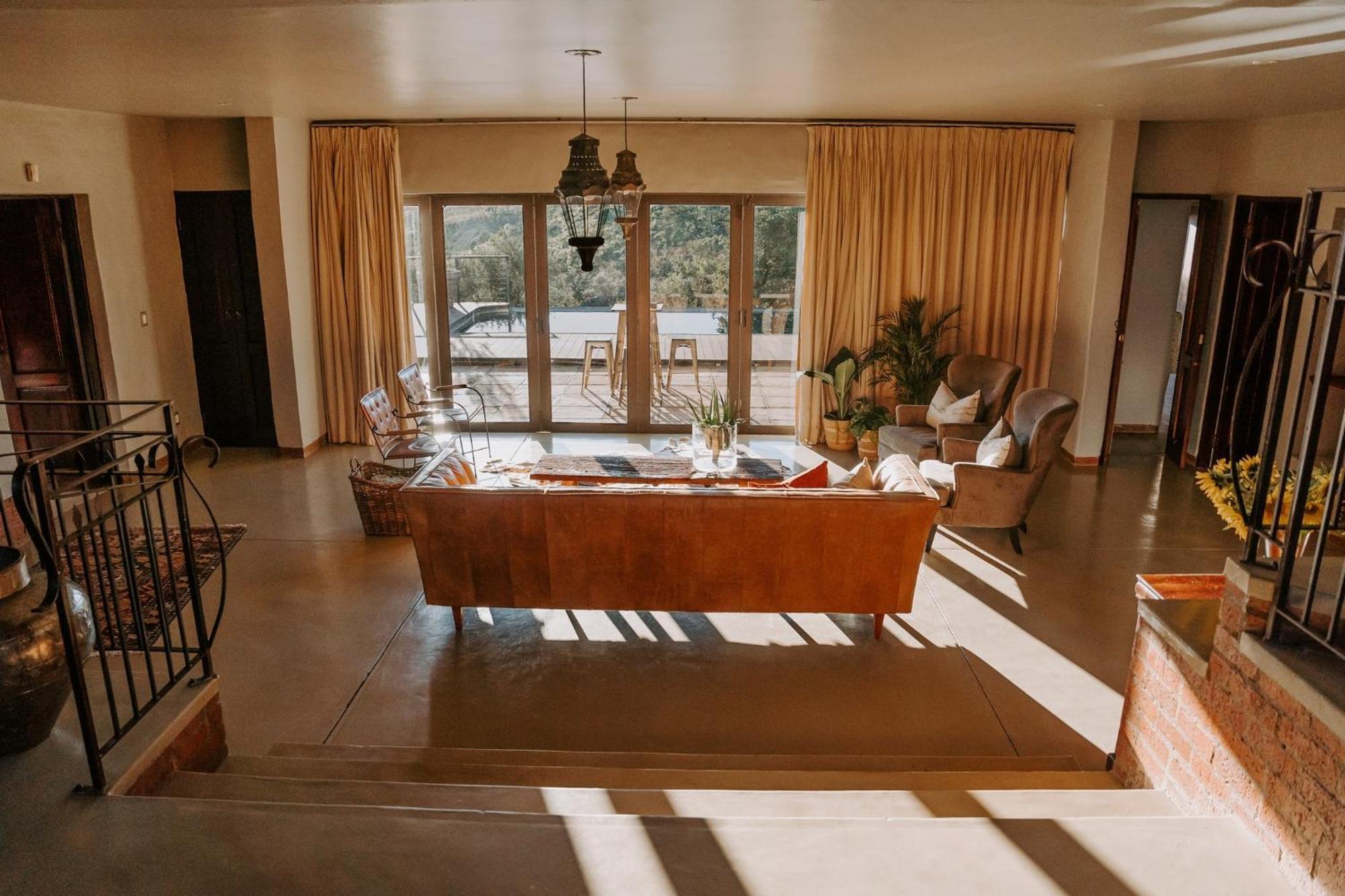 Mount High Luxury Country Estate Villa ไลเดนเบิร์ก ภายนอก รูปภาพ